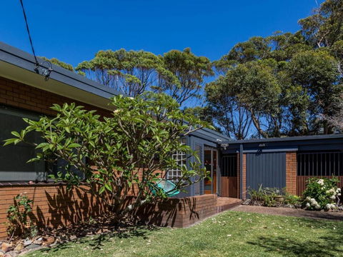 235 Mitchell Parade Mollymook - Melbourne Tourism 1