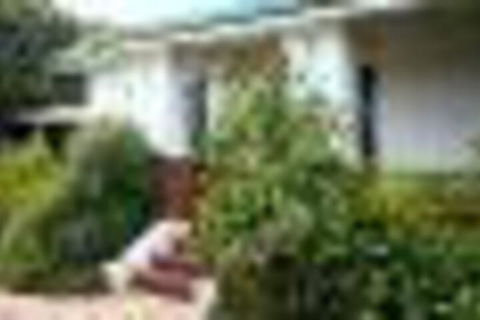 Skymirror Cottage - Melbourne Tourism 1