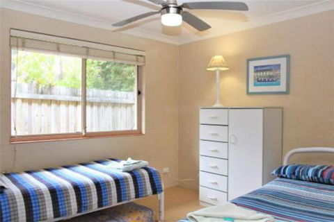 BEACHSIDE VILLA 2 - Melbourne Tourism 4