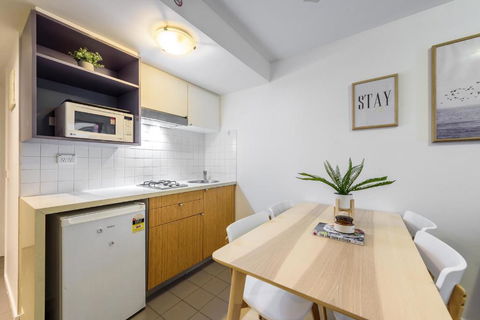 WOW Apartment On Flinders - Melbourne Tourism 3