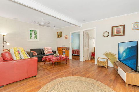 BEACH RETREAT - Melbourne Tourism 2