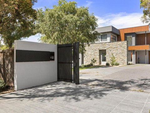 ANCHORAGE MOUNT MARTHA - Melbourne Tourism 4