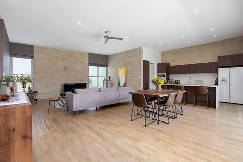 BEACHSIDE HAVEN - Melbourne Tourism 3