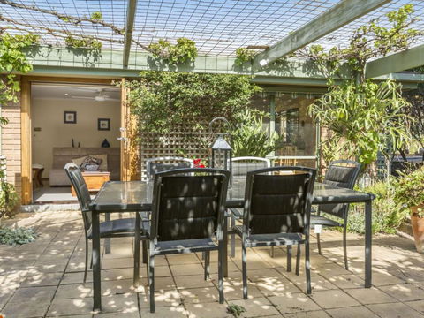 TUSCAN OASIS RYE - Melbourne Tourism 4