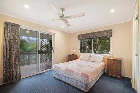 Beach Affair - 10 Callitris Crescent - Melbourne Tourism 6