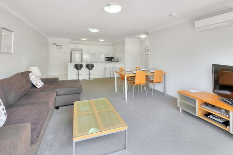 Airtrip Apartment On Russell St - Melbourne Tourism 3