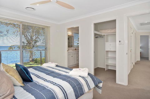 Adrift Retreat St. Georges Basin Waterfront Home - Melbourne Tourism 4