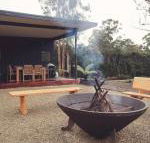 Bush  Beach Family Retreat - Melbourne Tourism
