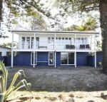 Happy Tides Beachfront Holiday Home - Melbourne Tourism