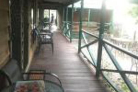 4 Bears Motel - Melbourne Tourism 0