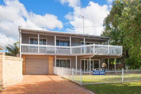 Bay Vista - Melbourne Tourism 0