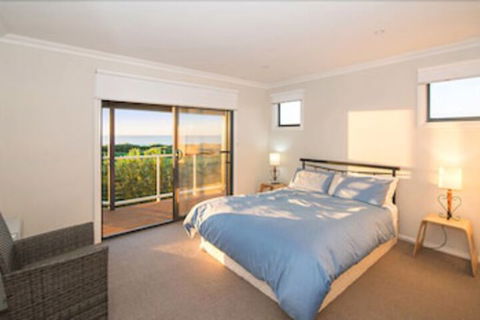 Jay's Beach House - Melbourne Tourism 2