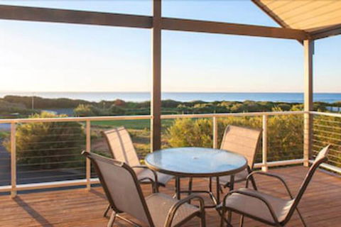 Jay's Beach House - Melbourne Tourism 4