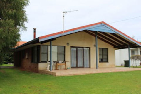 Jen's Beach House - Melbourne Tourism 0