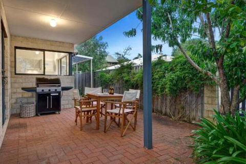 Shady Sheas - Melbourne Tourism 6