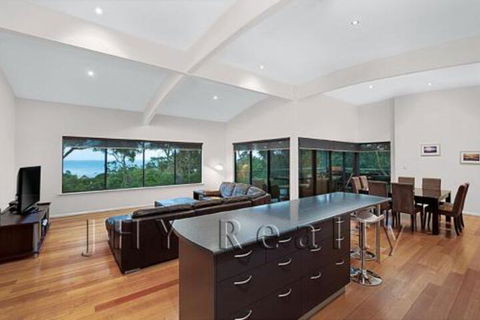 Eagle Vista - Melbourne Tourism 5
