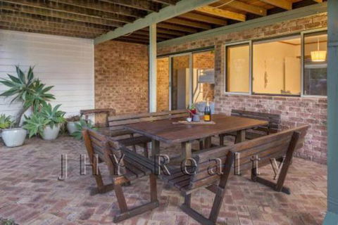 Coastal Cottage - Melbourne Tourism 6