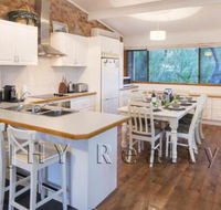 Coastal Cottage - Melbourne Tourism