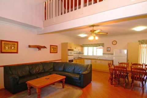 Rosewood Cottage - Melbourne Tourism 6