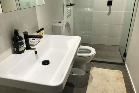 Upper House Suites - Melbourne Tourism 5