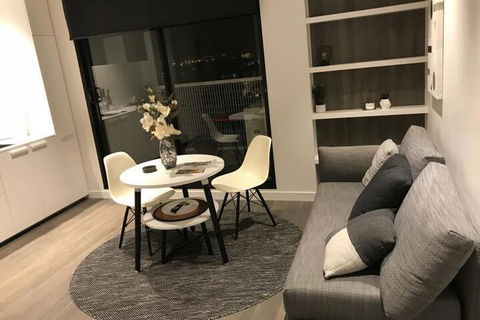 Upper House Suites - Melbourne Tourism 6