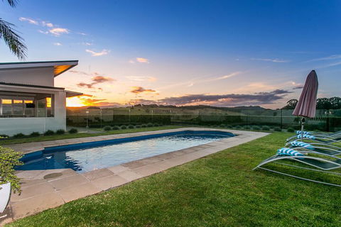 A PERFECT STAY - Byron's Brae - Melbourne Tourism 5