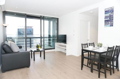 Auzzie Apartments Docklands Melbourne - Melbourne Tourism 2