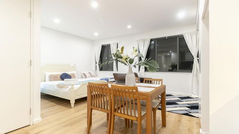 B06-darling Harbour Studio - Melbourne Tourism 4