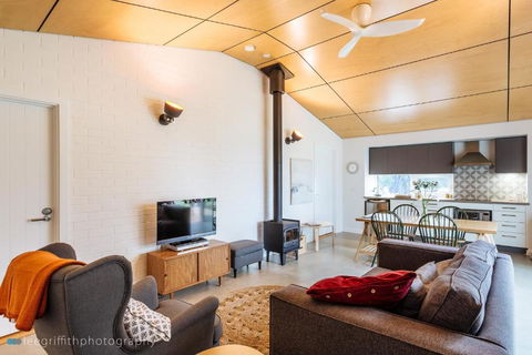 Stablebase - Melbourne Tourism 5