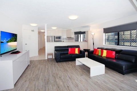 Unit 1 The Rocks 1746 David Low Coolum Beach 500 Bond - Melbourne Tourism 2