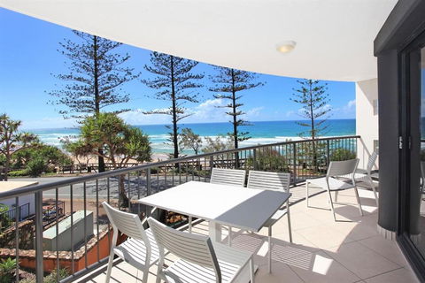 Unit 1 The Rocks 1746 David Low Coolum Beach 500 Bond - Melbourne Tourism 1