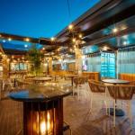 Barrack Point Holidays - Melbourne Tourism 0