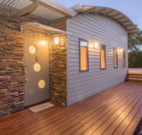 Caves Retreat - Melbourne Tourism