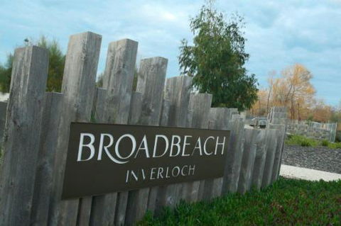 ONE LEVEL At BROADBEACH RESORT - Melbourne Tourism 0