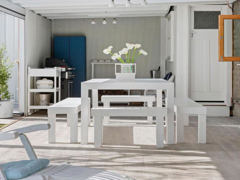 SANTORINI BEACH HOUSE SAFETY BEACH - Melbourne Tourism 1
