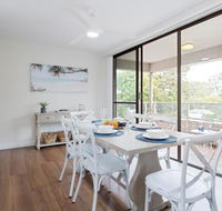 3 Bangalee 41 Soldiers Point Rd Fantastic Waterfront Unit with Pool WIFI  Chromecast - Melbourne Tourism