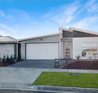 Brand New Home 10 mins to Beach Torquay Geelong Deakin Hospitals - Melbourne Tourism