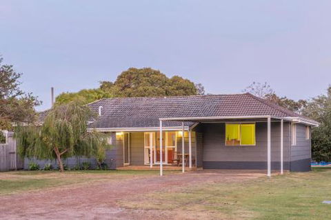 Swell Shack - Melbourne Tourism 0