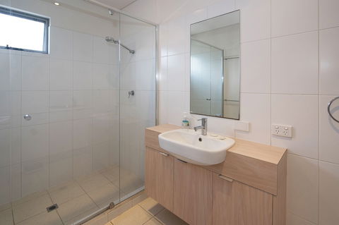 Pegasus Apartments - Melbourne Tourism 3