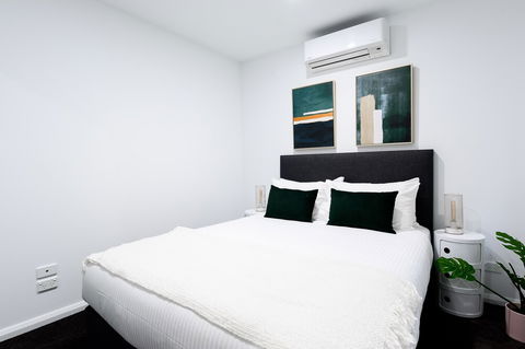 CARLISLE Bright Townhouse In Great Location - Melbourne Tourism 3