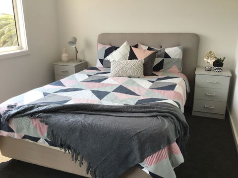 Discover Beach Retreat - Melbourne Tourism 5