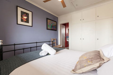 ELEANOR, 1BDR Fitzroy North Apartment - Melbourne Tourism 0