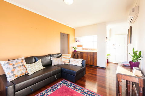 ELEANOR, 1BDR Fitzroy North Apartment - Melbourne Tourism 2