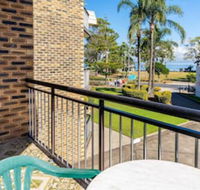 Great location close to waterfront Shops Restaurants  Cafes. - Melbourne Tourism