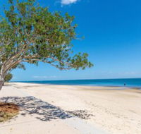 Spectacular Unit Overlooking Pumicestone Passage Welsby Pde Bongaree - Melbourne Tourism