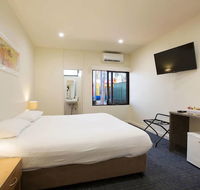 High Flyer Hotel - Melbourne Tourism