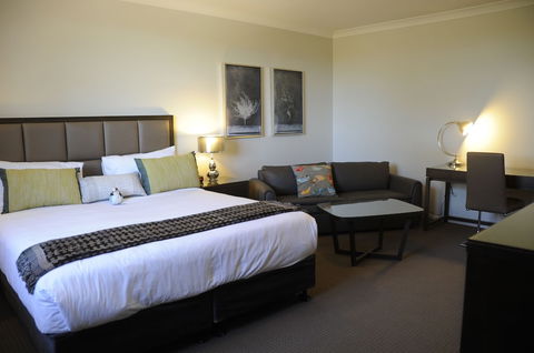 Riverside Oaks Golf Resort - Melbourne Tourism 6