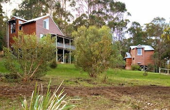 Karma Chalets - Melbourne Tourism 1