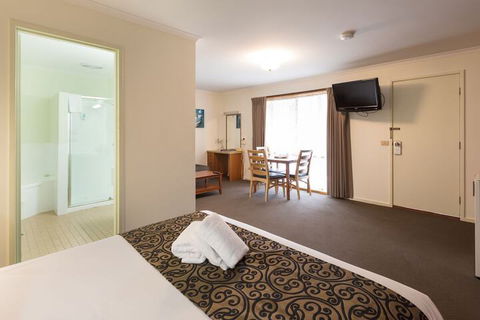 Advance Motel - Melbourne Tourism 4