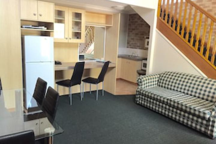 Athol QLD Melbourne Tourism